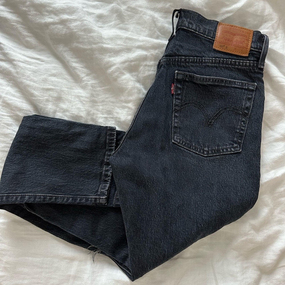 Levi’s 501 slim with rips W26 L30 - Picture 1 of 9